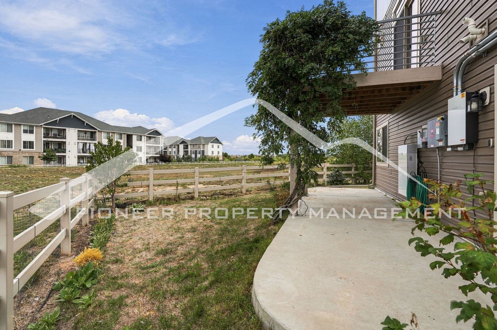 Denver House: 17909 E 54th Ave