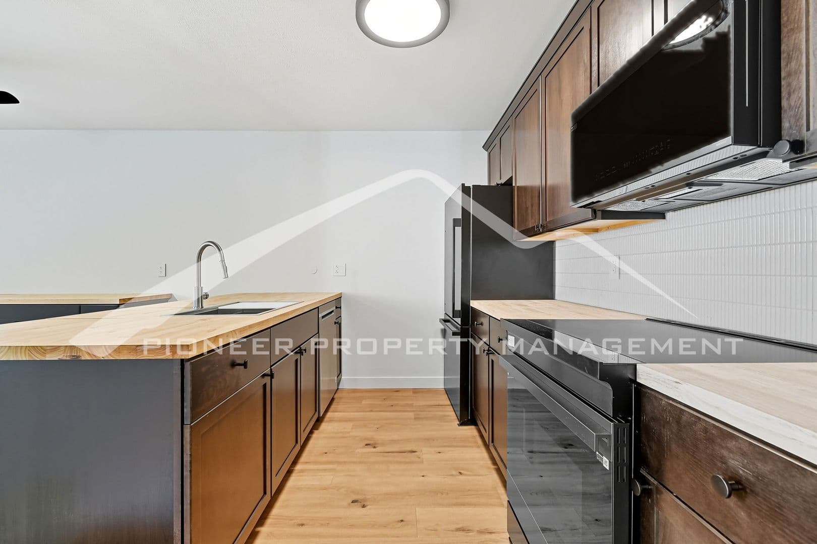 Arvada Townhome: 8762 Chase Dr #80