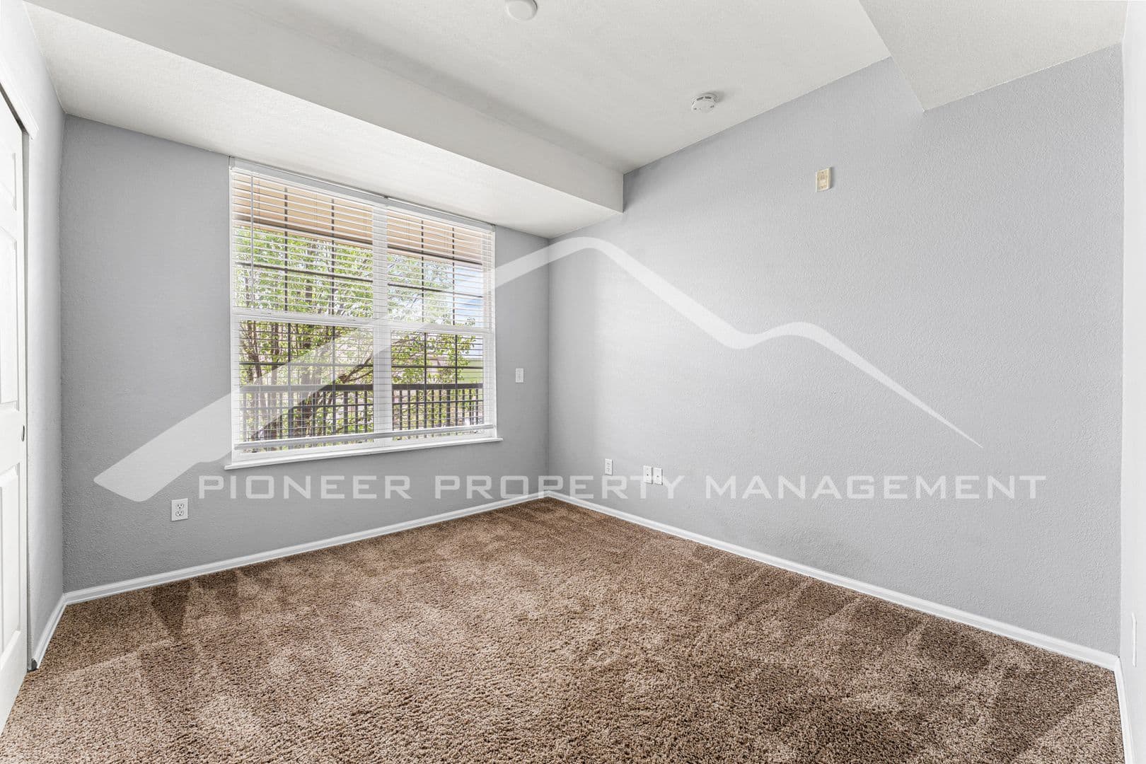 Aurora House: 3875 S Dayton St #203