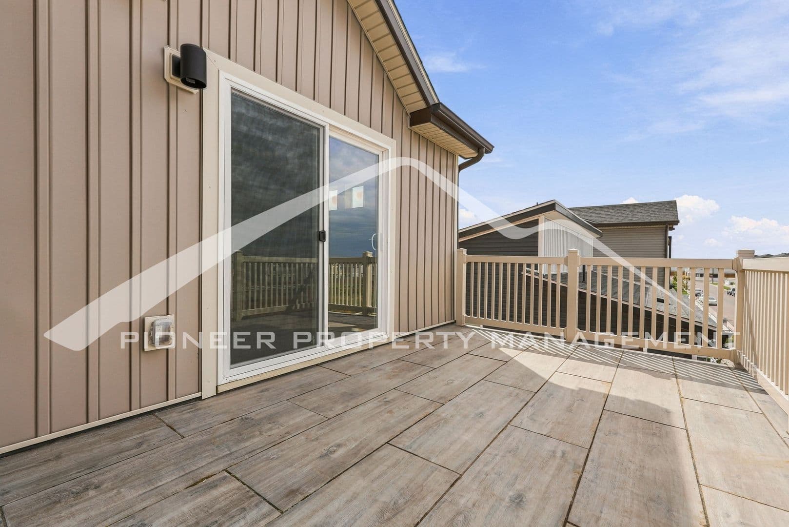 Denver House: 18254 E 51st Pl