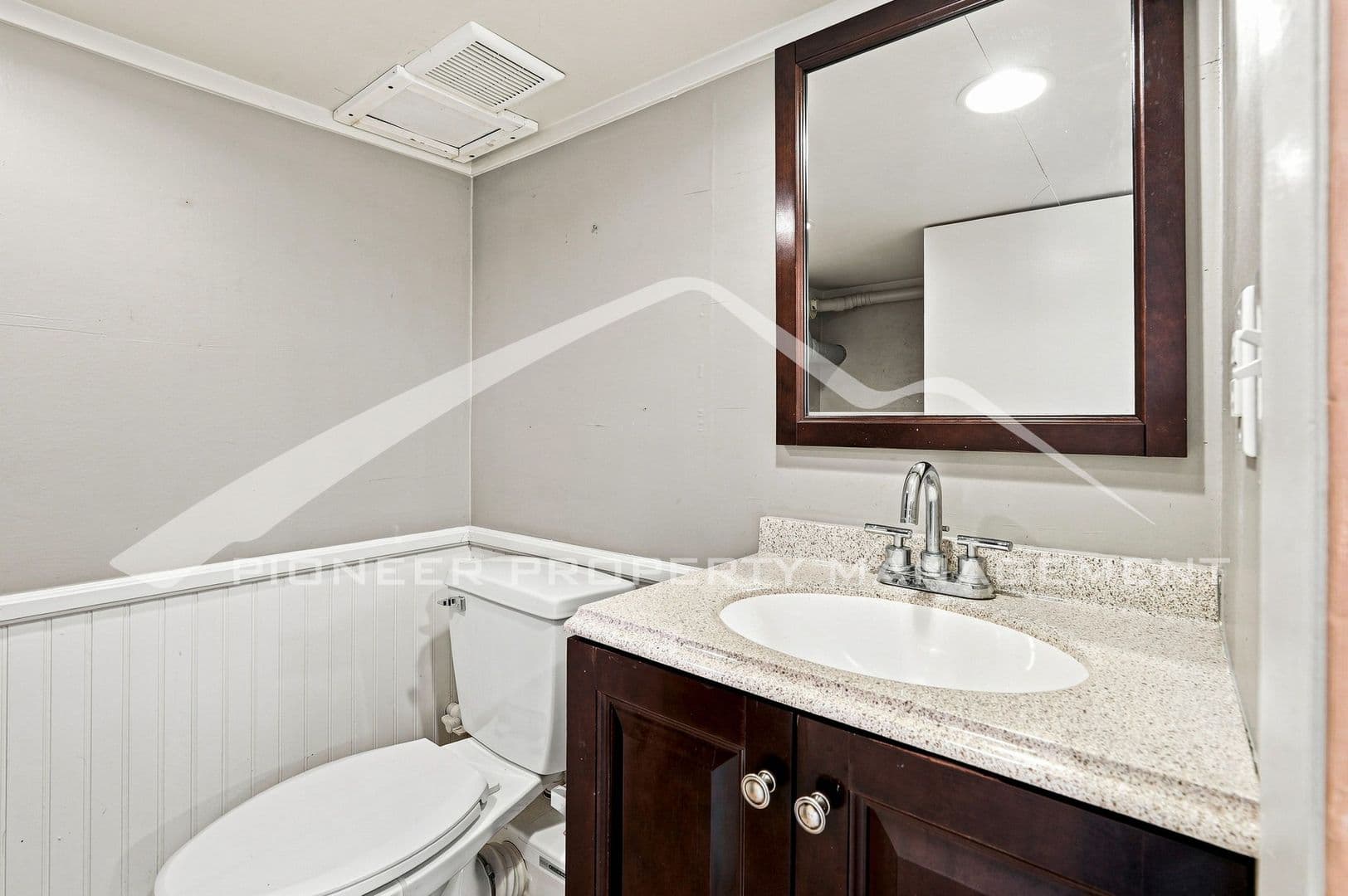 Denver House: 3166 W Walsh Pl