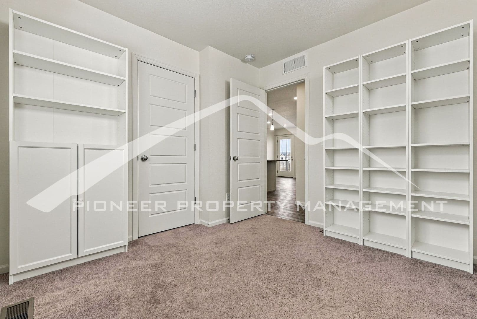 Denver House: 18254 E 51st Pl