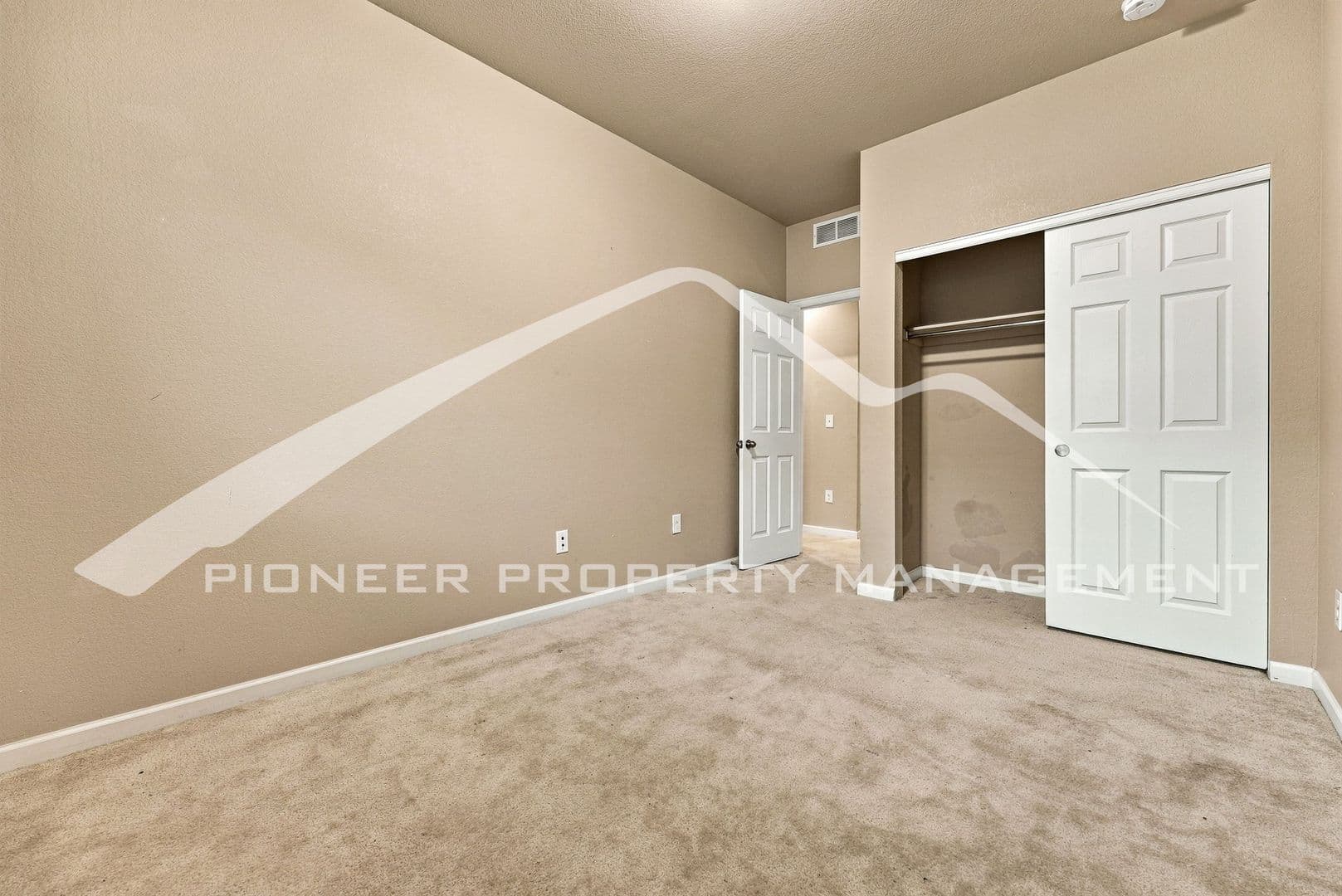 Commerce City Townhome: 14700 E 104th Ave Unit #3004