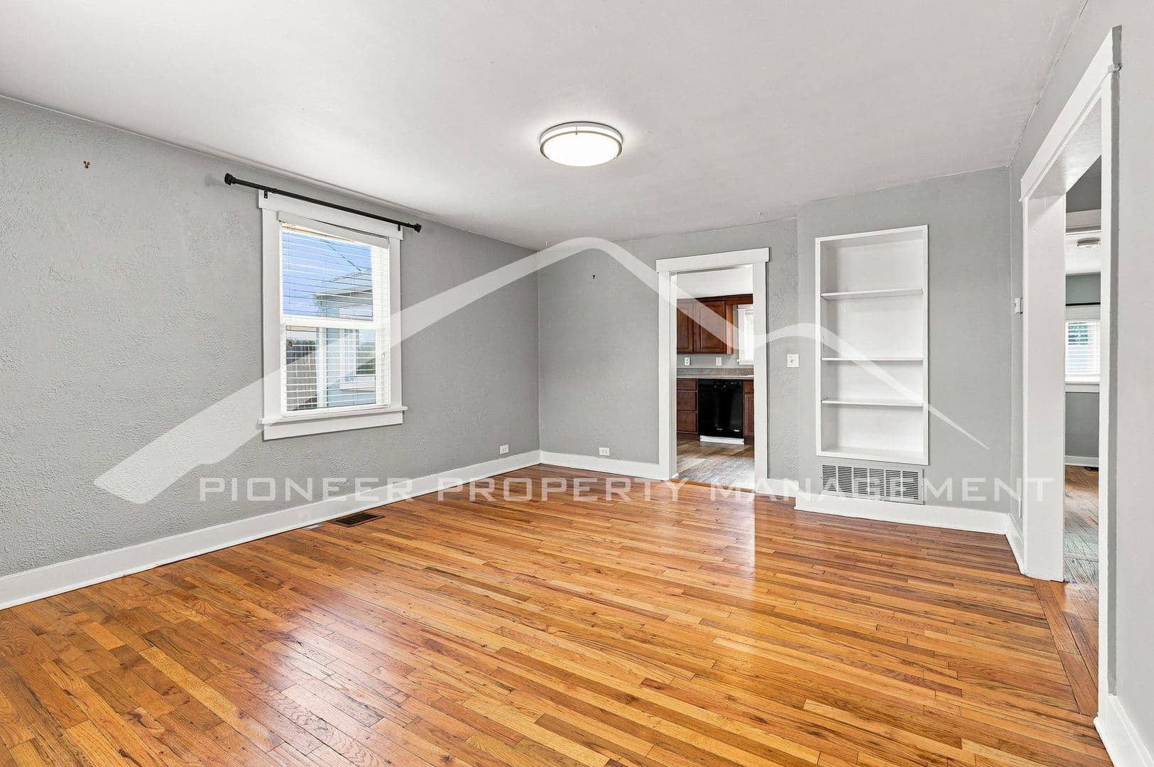 Denver House: 3166 W Walsh Pl