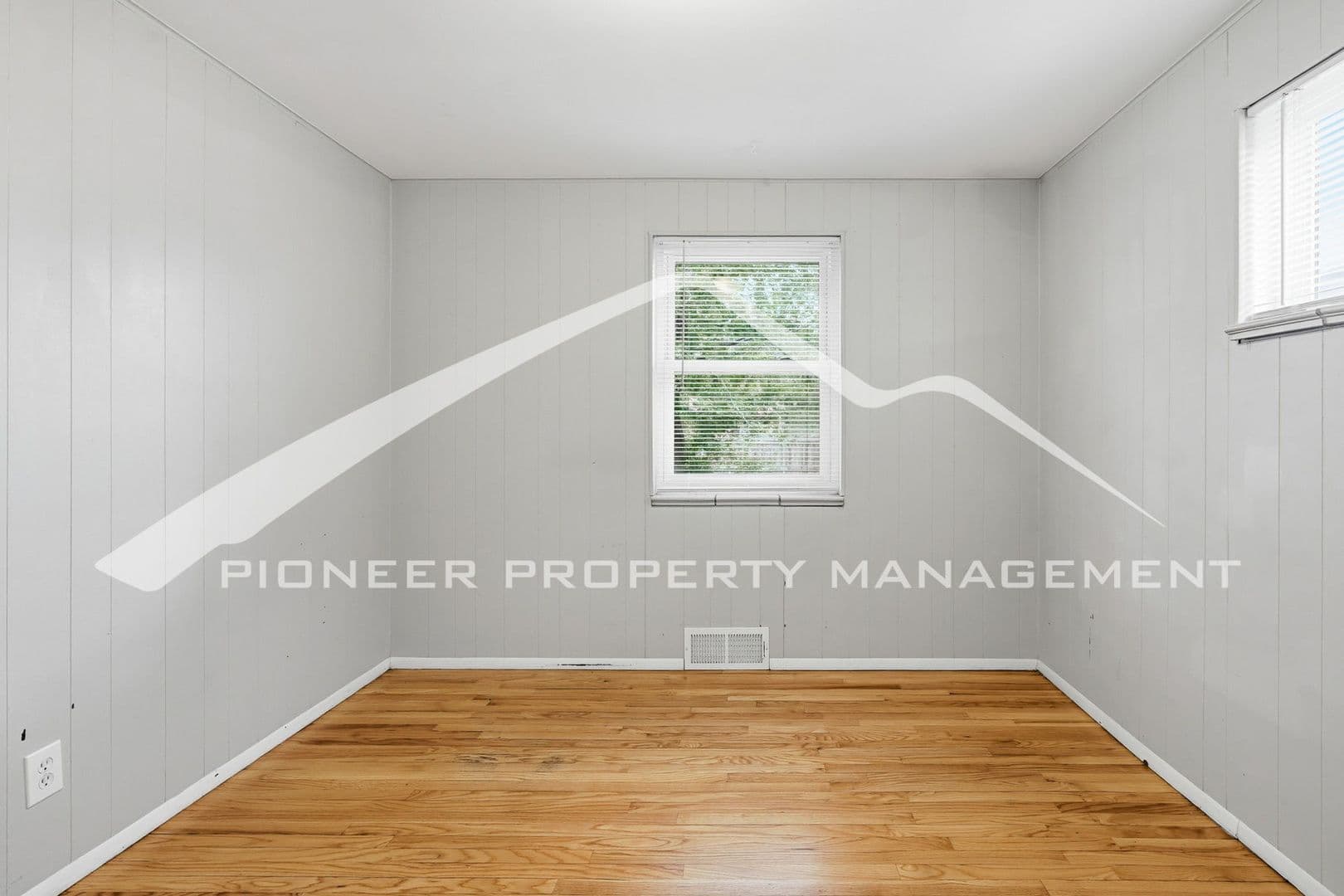 Denver House: 4564 E Mexico Ave