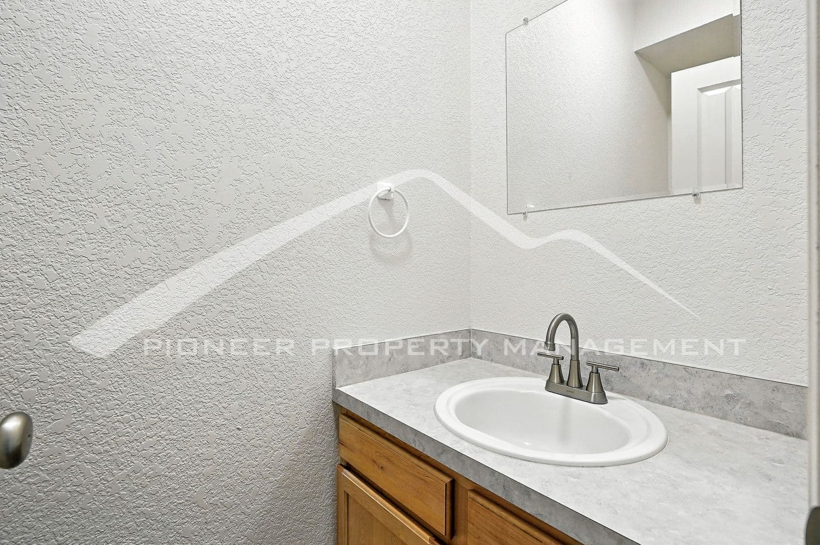 Lakewood Townhome: 1726 Depew Street
