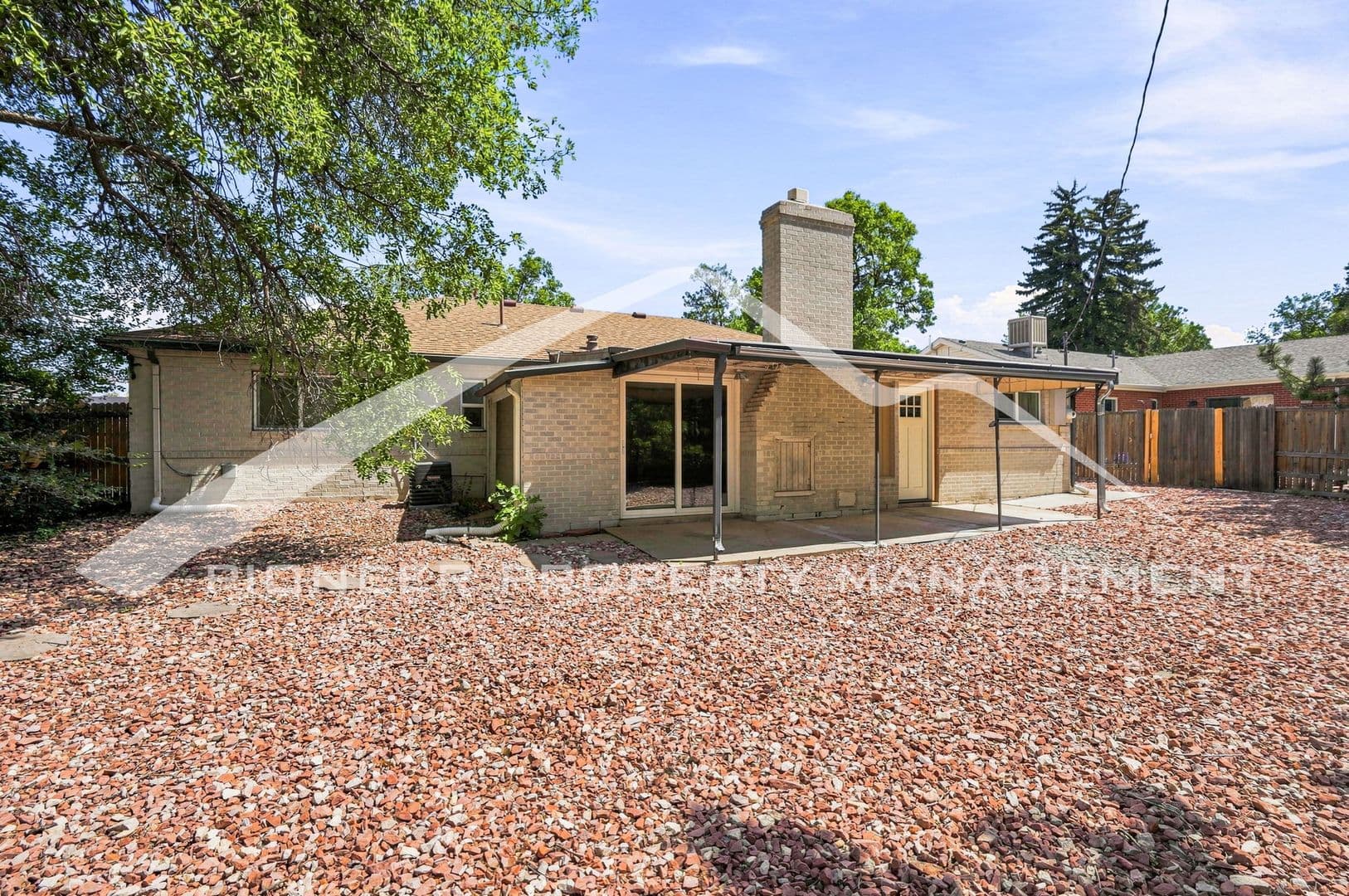 Aurora House: 1235 Scranton St
