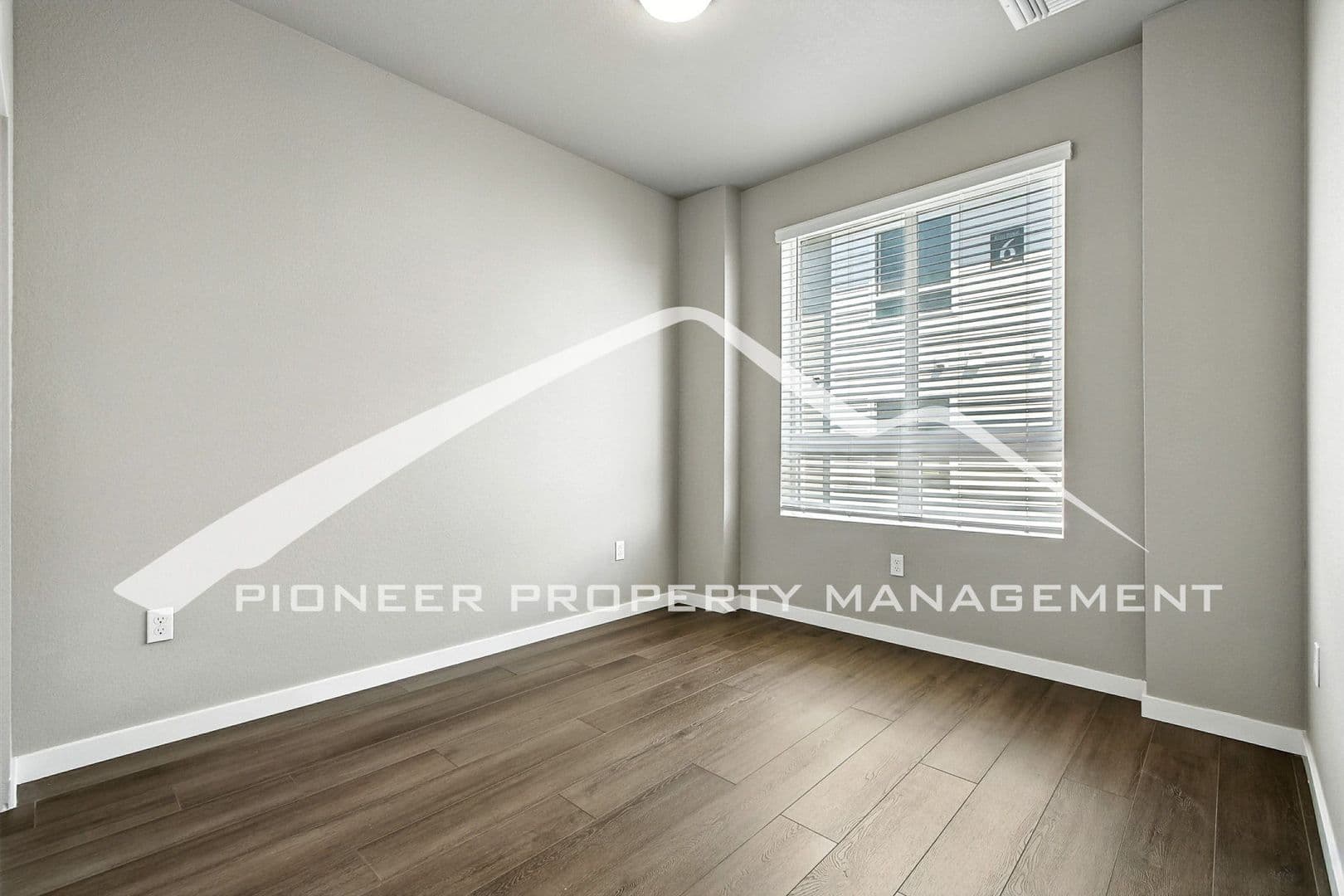 Denver Condo: 6153 N Ceylon St #207-5