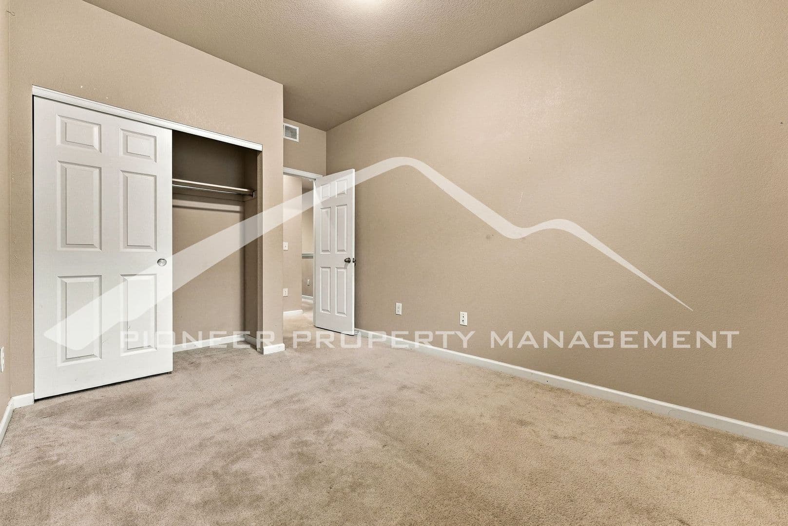Commerce City Townhome: 14700 E 104th Ave Unit #3004