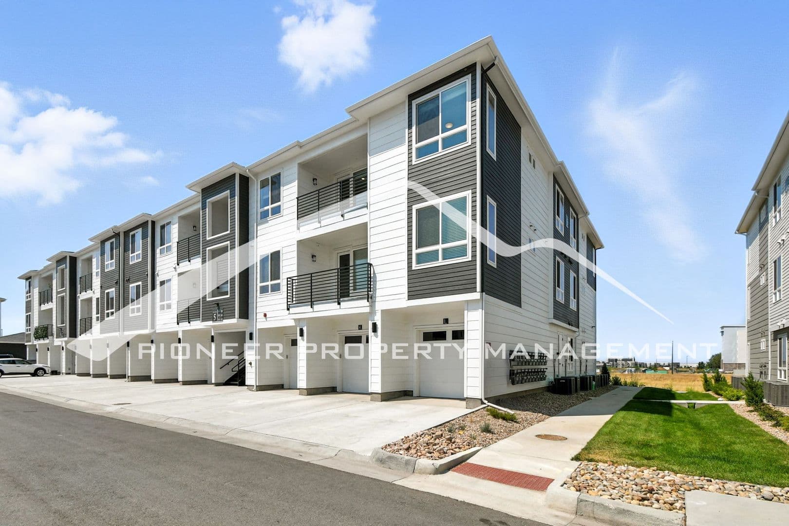 Denver Condo: 6153 N Ceylon St #207-5