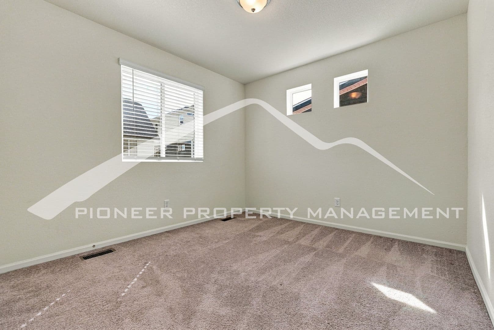 Denver House: 18254 E 51st Pl