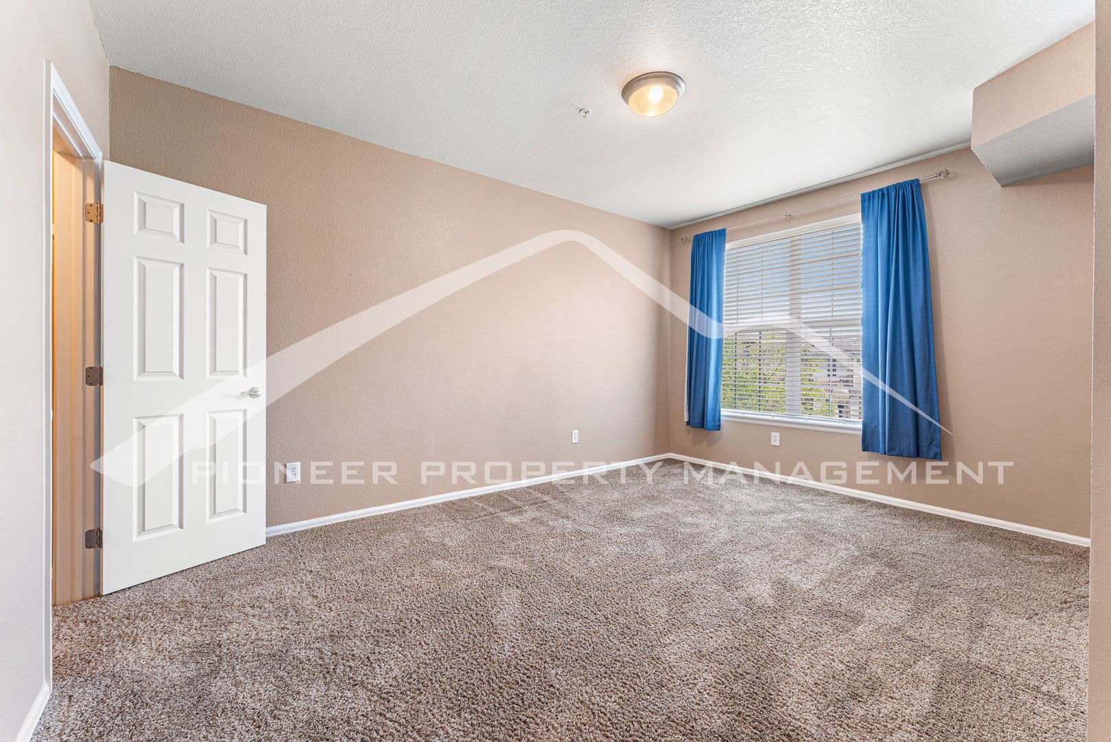 Aurora House: 3875 S Dayton St #203