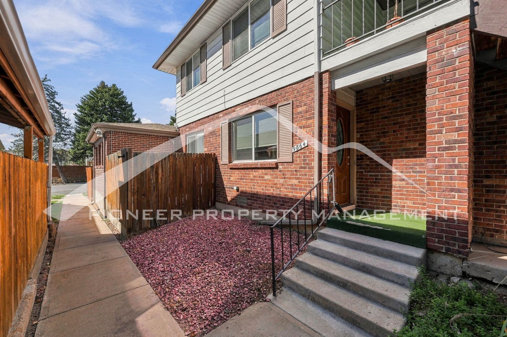 Thornton Townhome: 9864 Orangewood Dr.