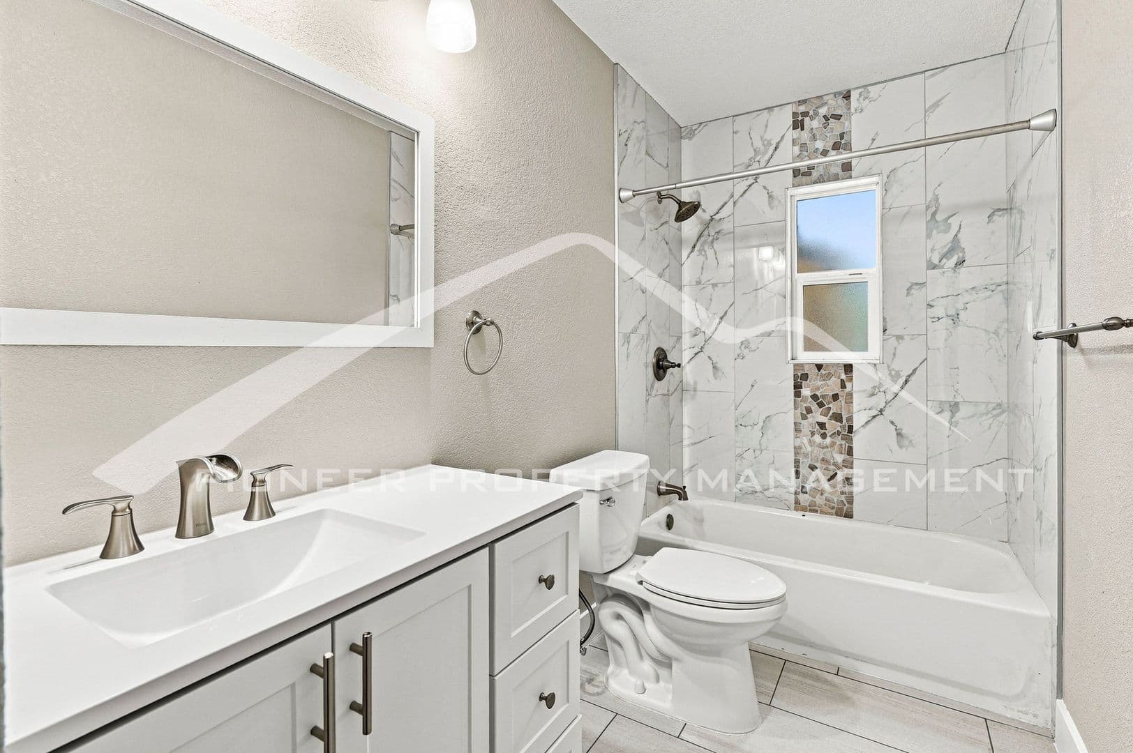 Aurora House: 1235 Scranton St
