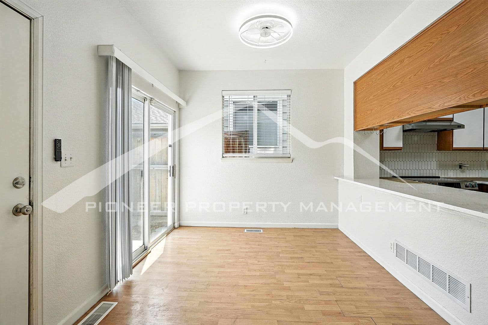 Lakewood Townhome: 1726 Depew Street