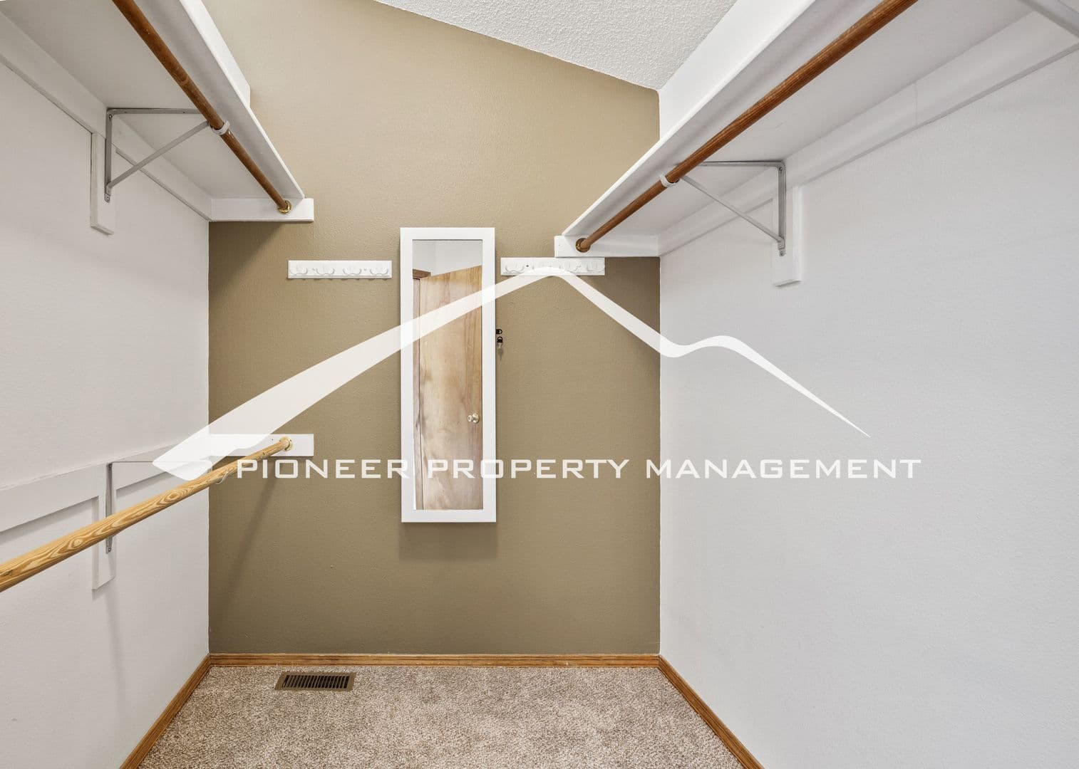 Colorado Springs House: 1328 Hamstead Ct