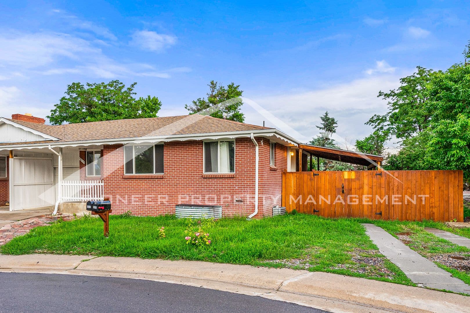 Lakewood House: 9615 W 25th Pl