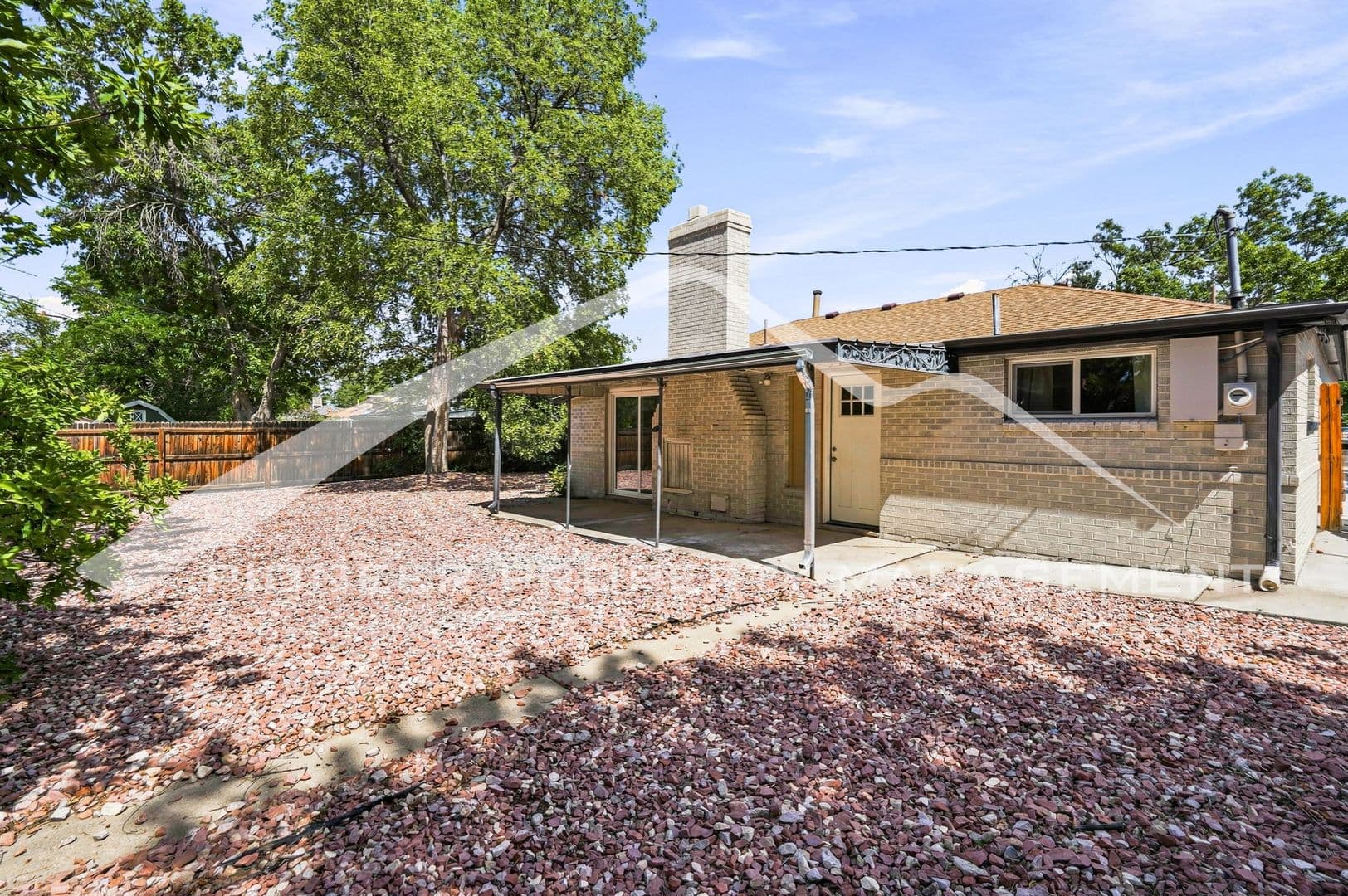 Aurora House: 1235 Scranton St