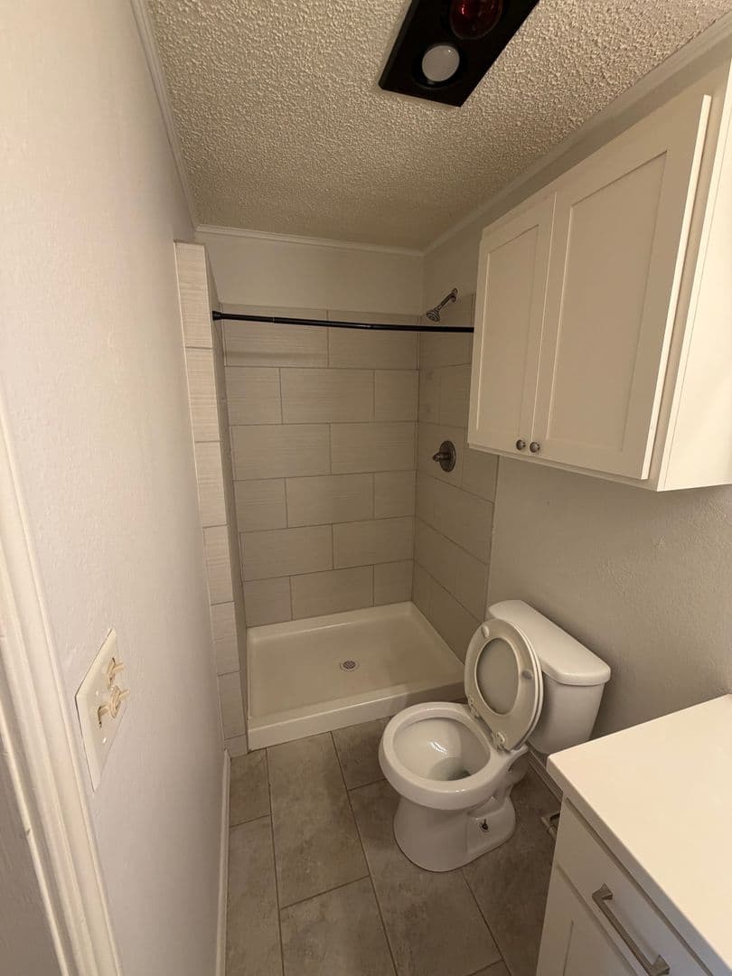 Claremore House: 107 N Kates Ave