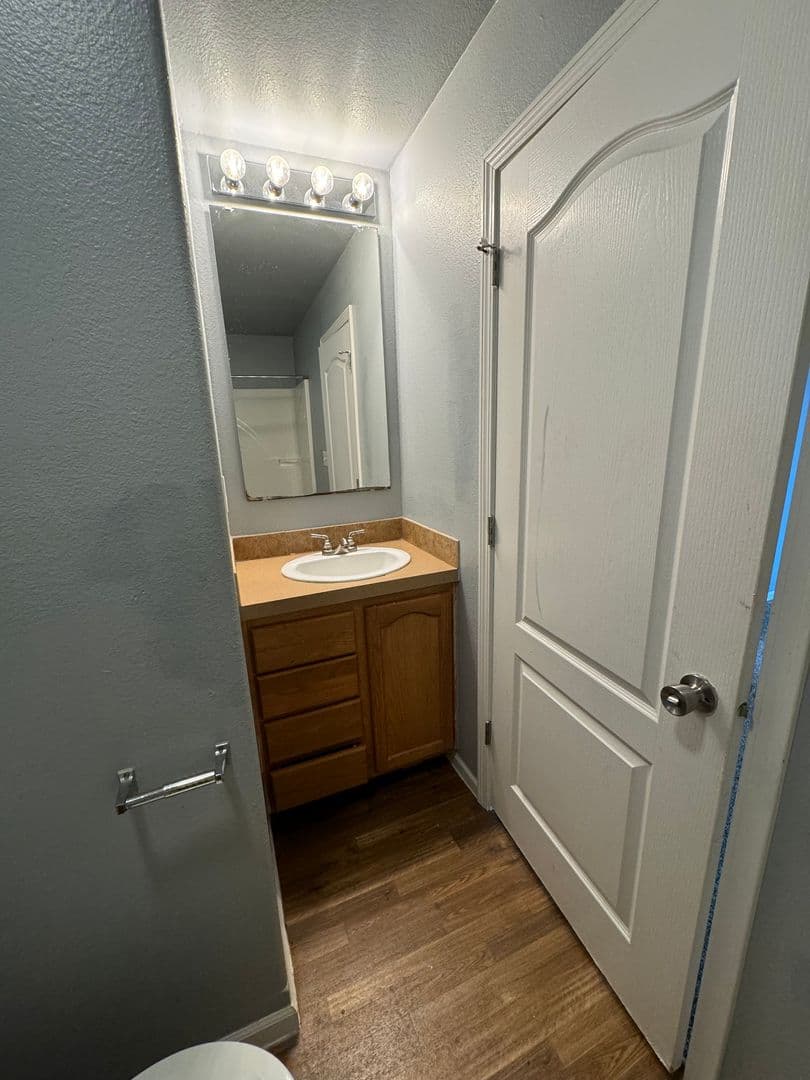 Claremore Apartment: 777 Hilltop Drive