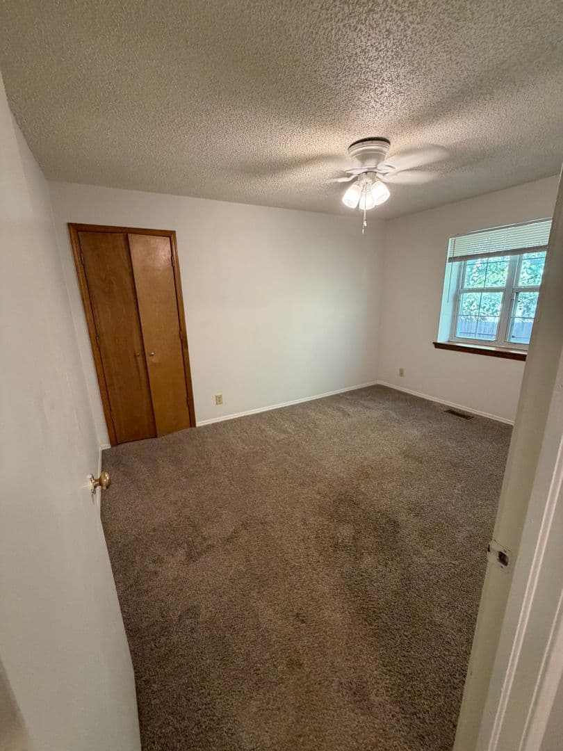 Claremore House: 107 N Kates Ave