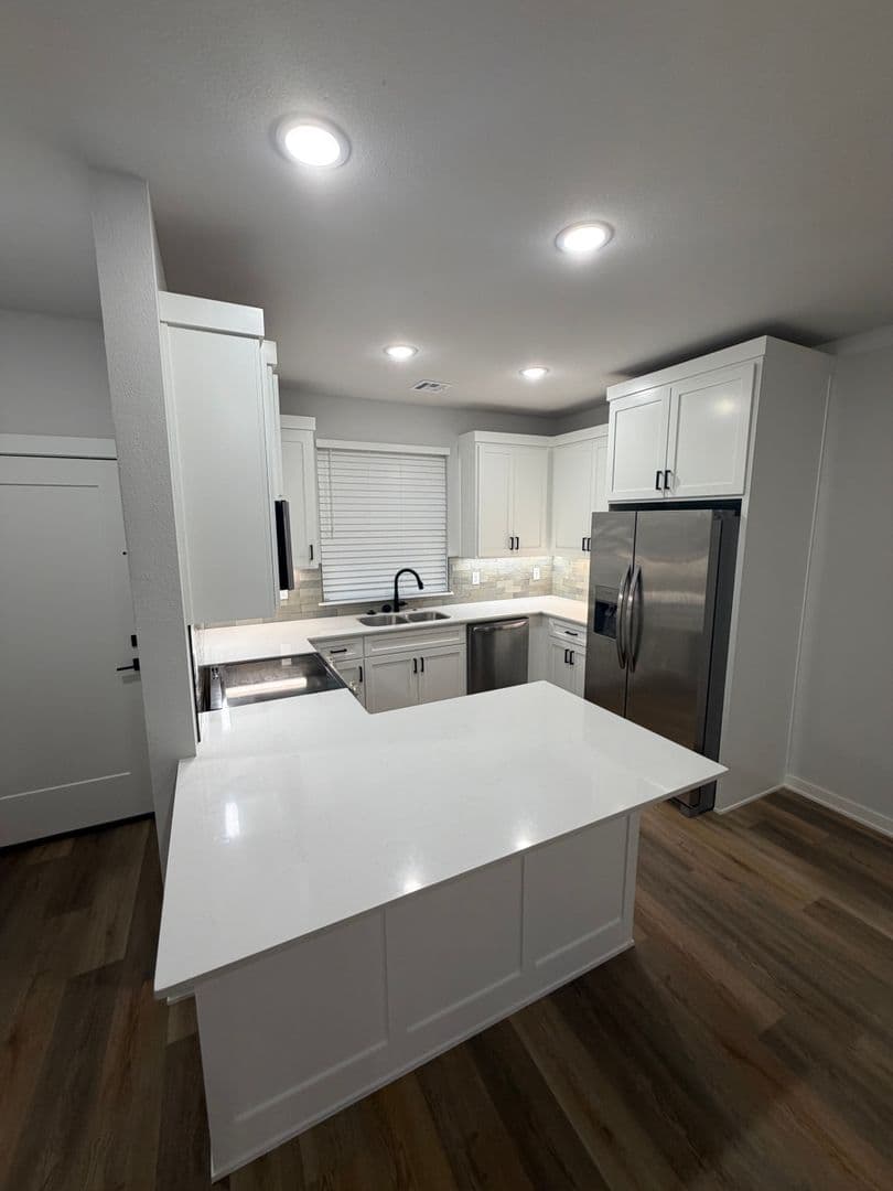 Broken Arrow Townhome: 513 W Dallas St