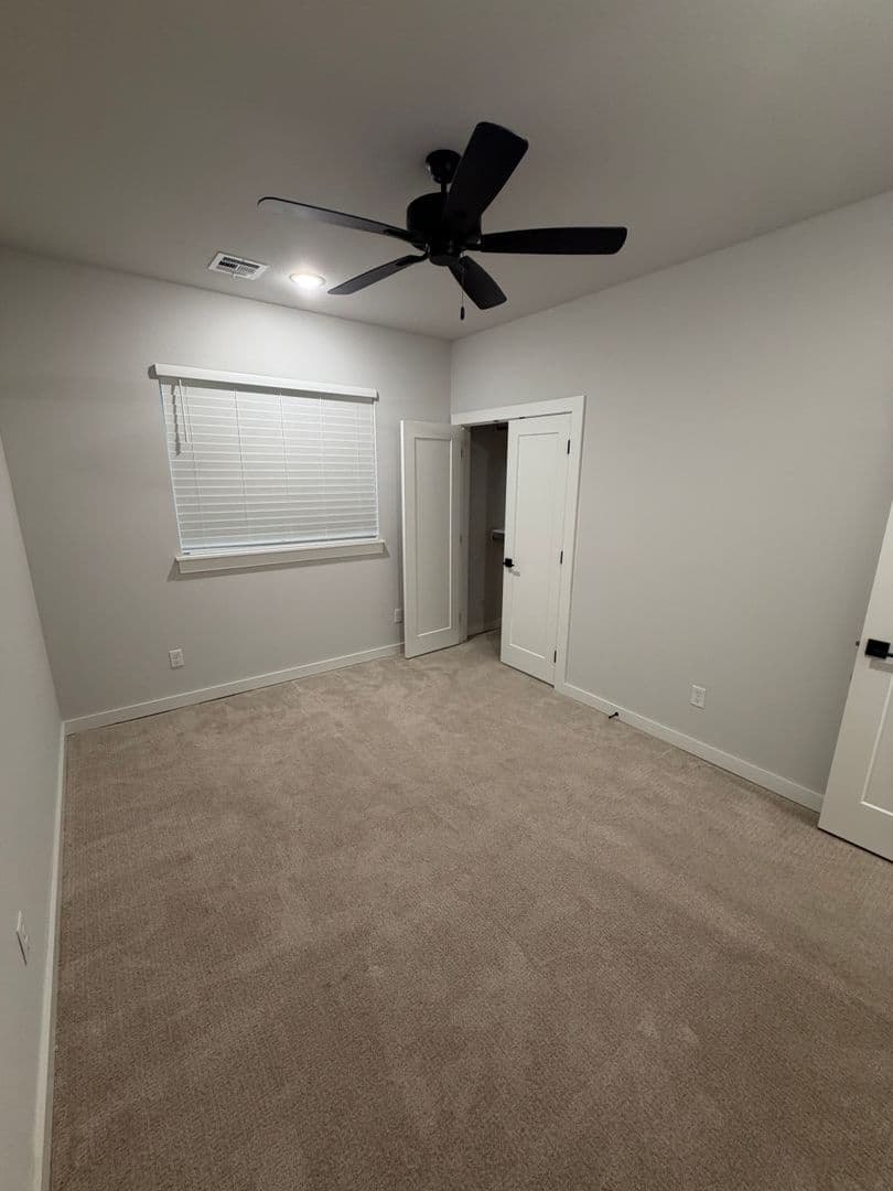 Broken Arrow Townhome: 513 W Dallas St
