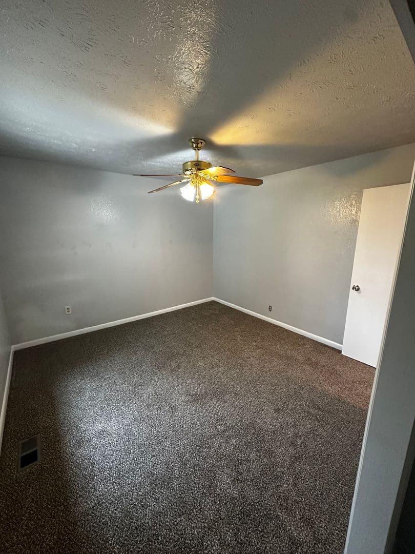 Claremore House: 705 E Park Street
