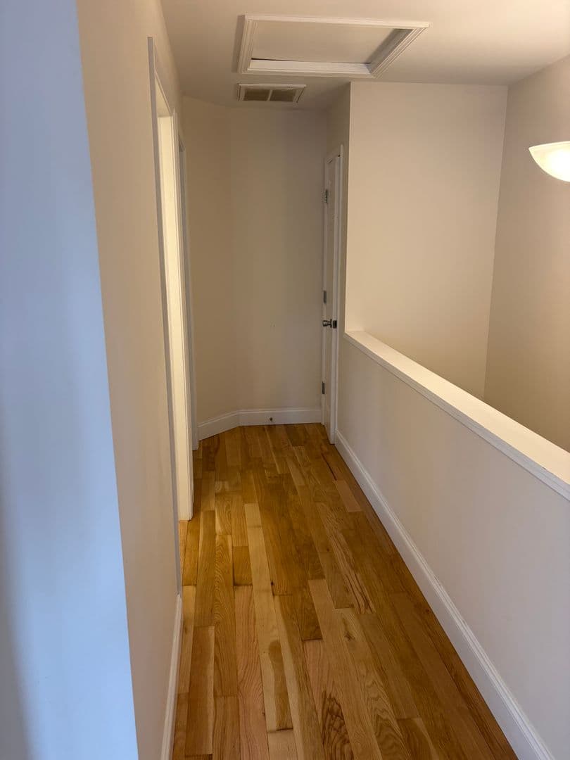 Huntington Apartment: 5919  Mahood