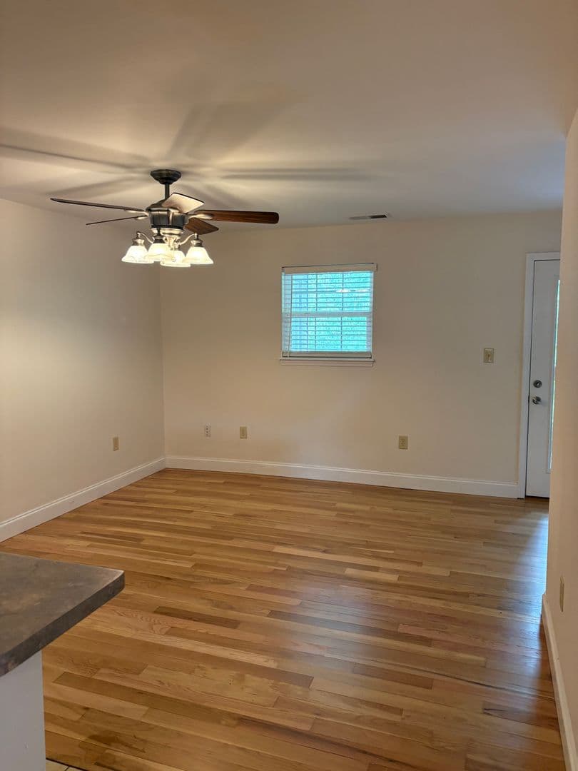 Huntington Apartment: 5919  Mahood