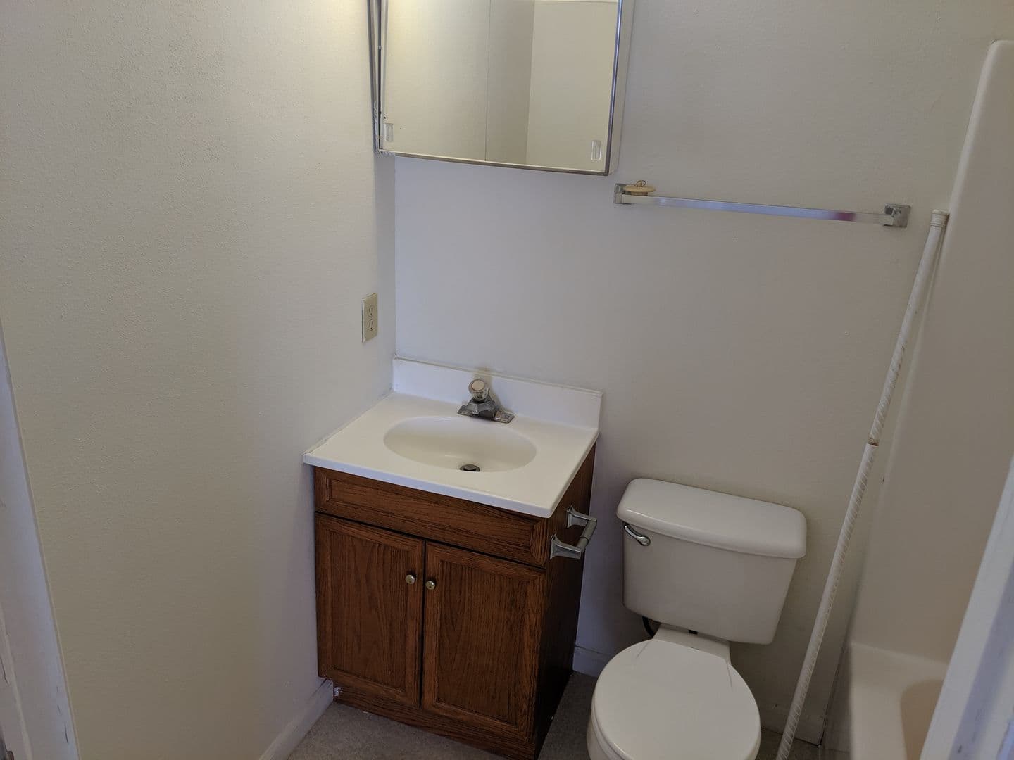 DeKalb Apartment: 1205 Rushmoore Drive