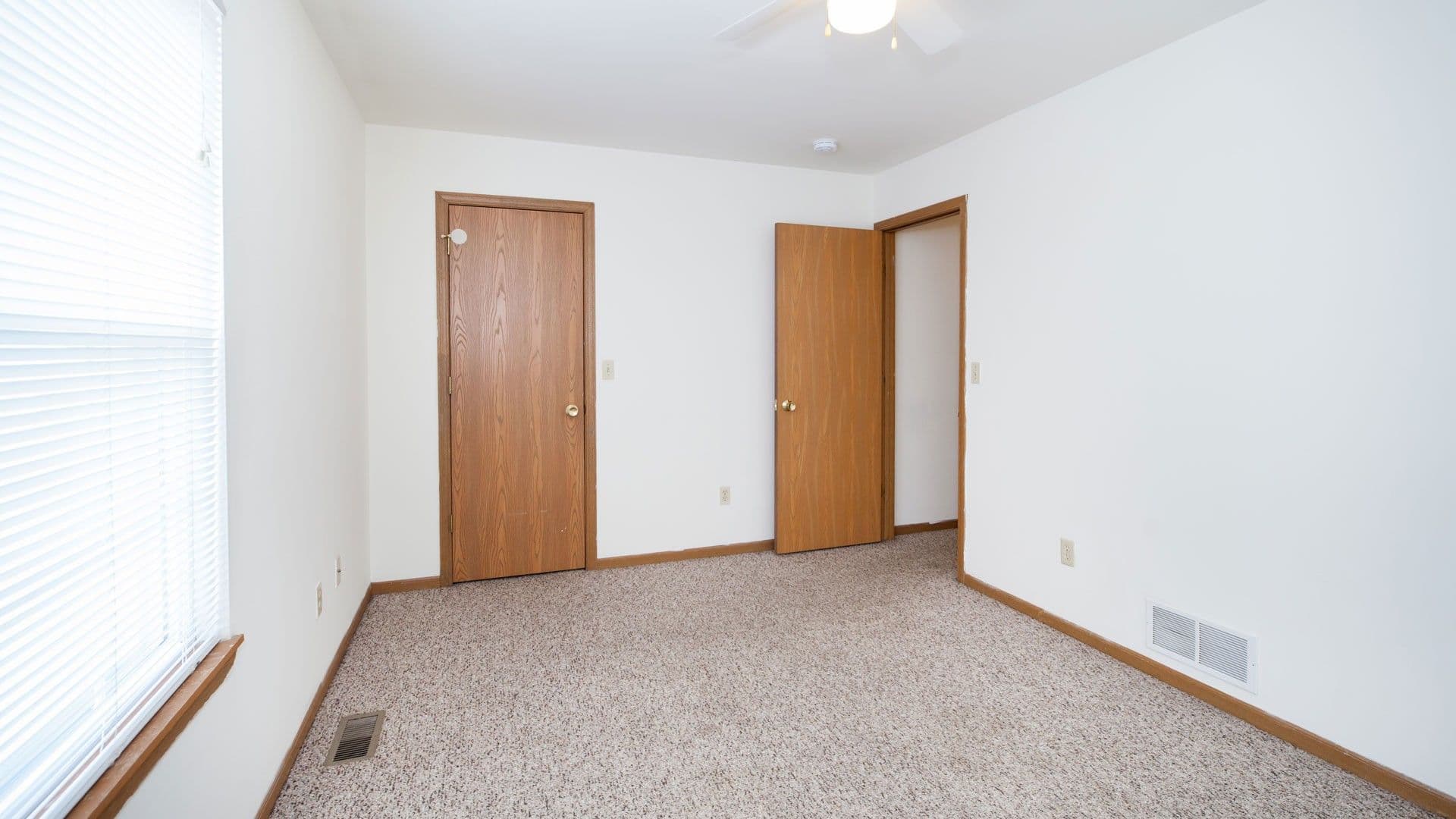 DeKalb Apartment: 768 Fotis Drive