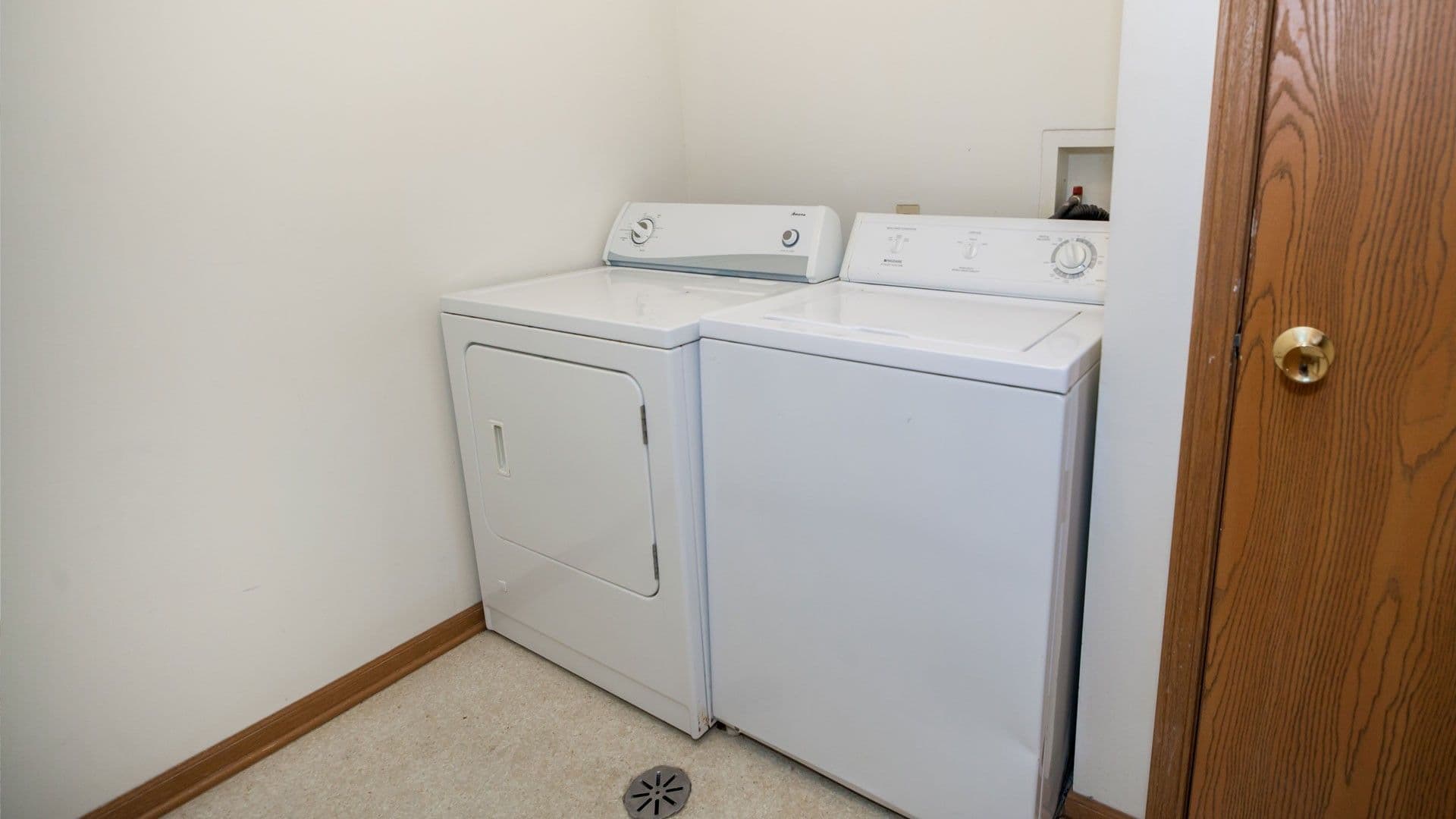 DeKalb Apartment: 768 Fotis Drive