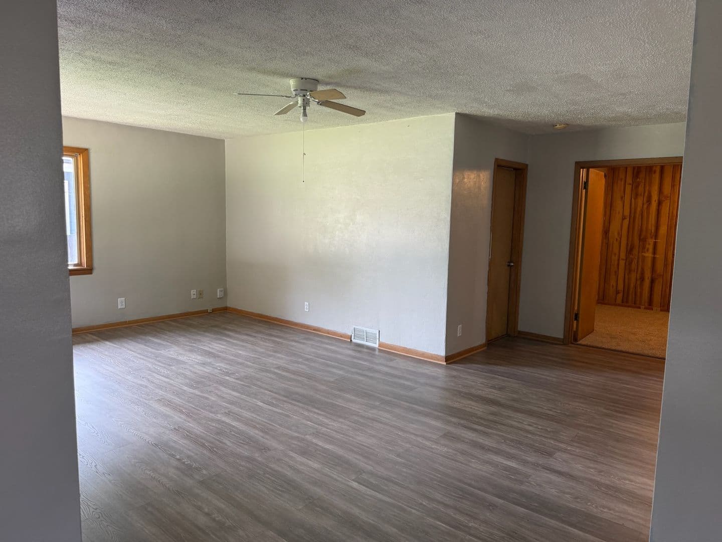 DeKalb House: 815 Charles St