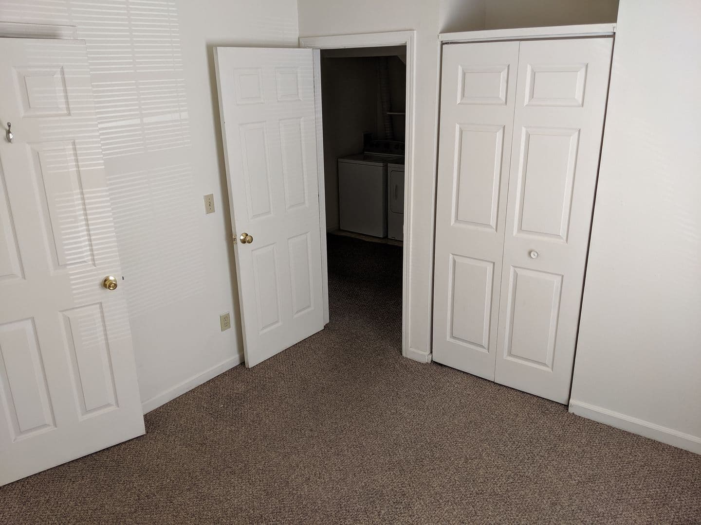 DeKalb Apartment: 1205 Rushmoore Drive
