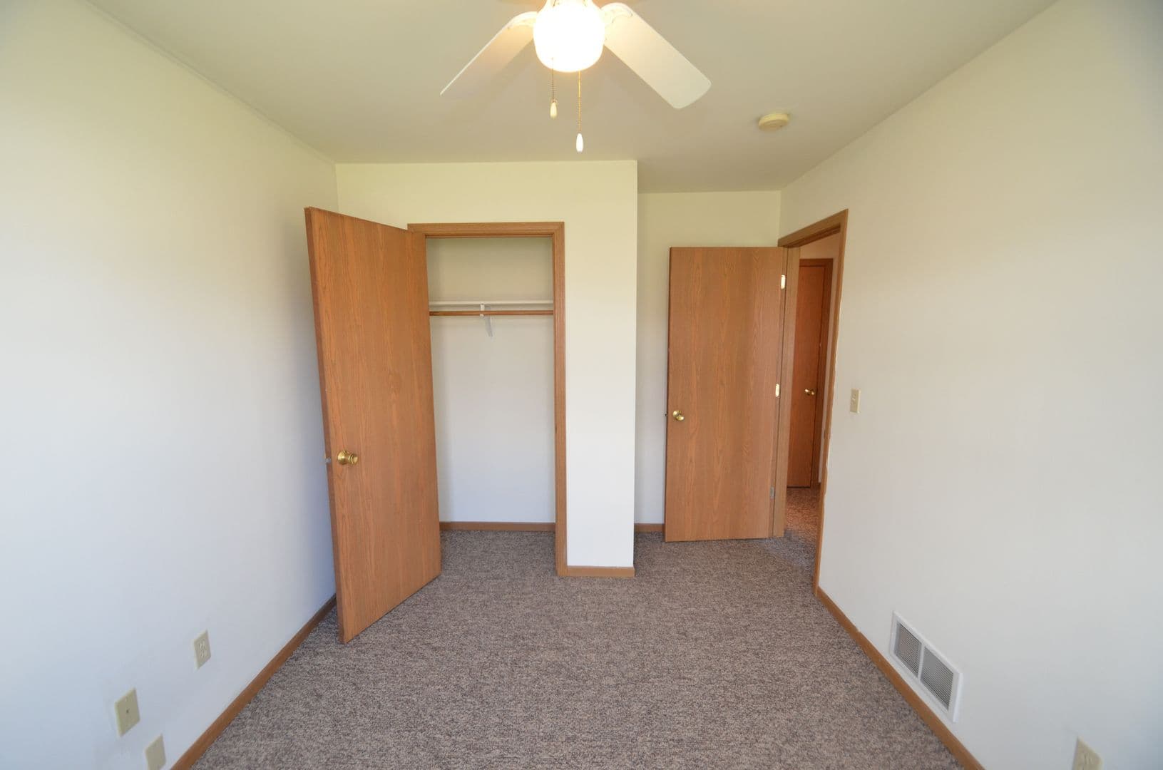 DeKalb Apartment: 768 Fotis Drive