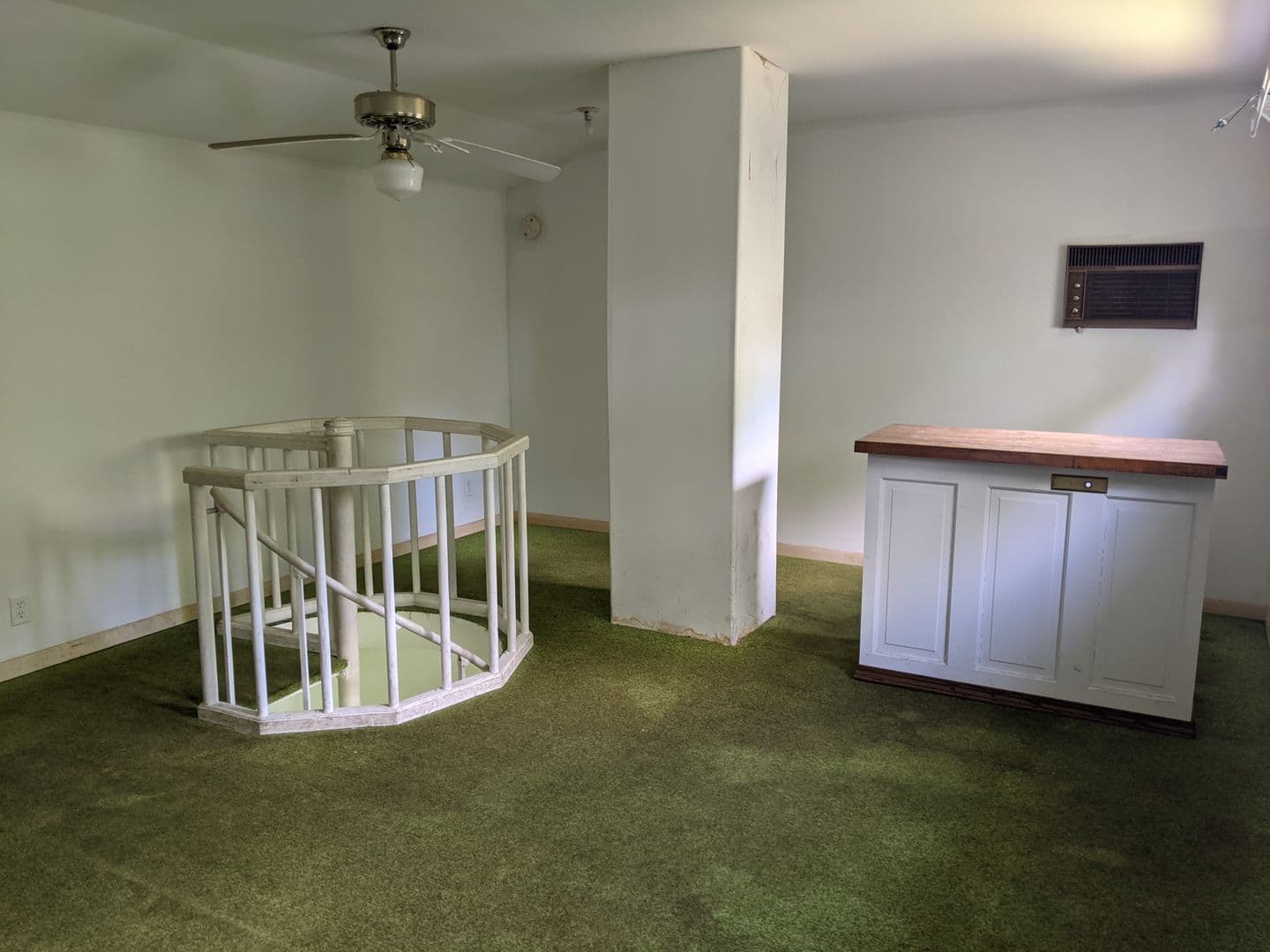DeKalb House: 436 Russell Road