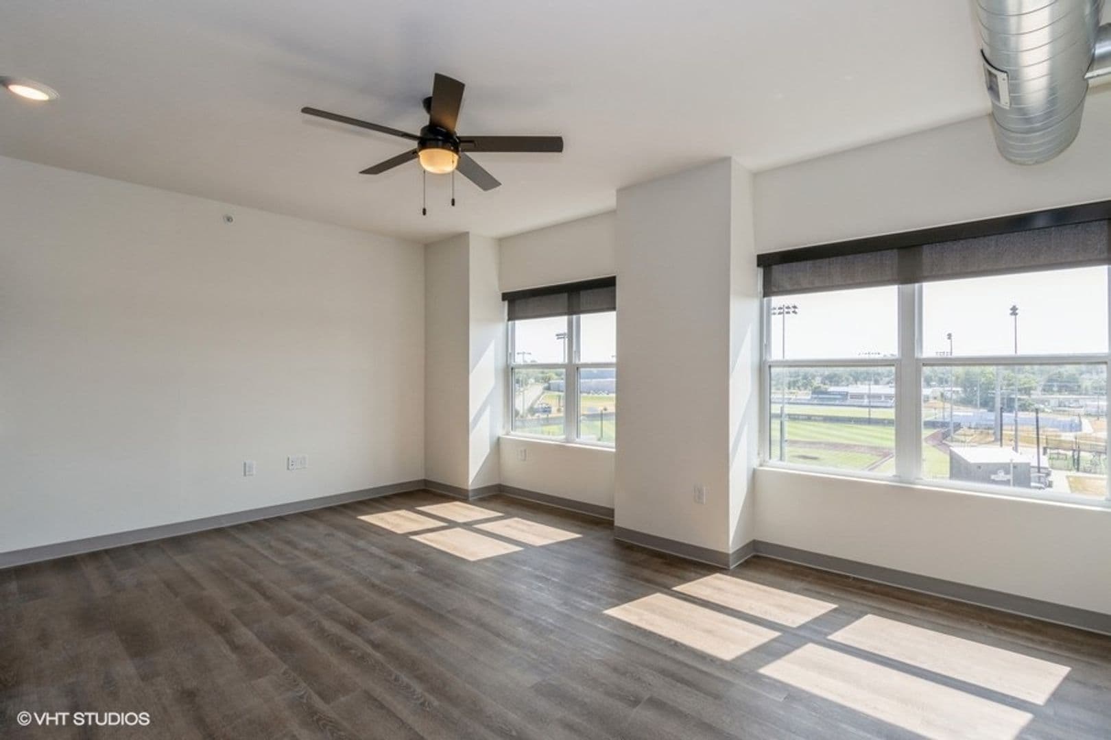 Cedar Rapids Apartment: 930 16th Street NE