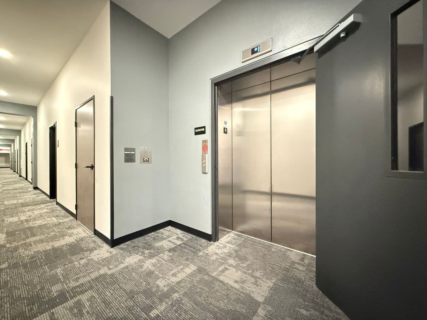 Cedar Rapids Apartment: 151 1st Avenue SW