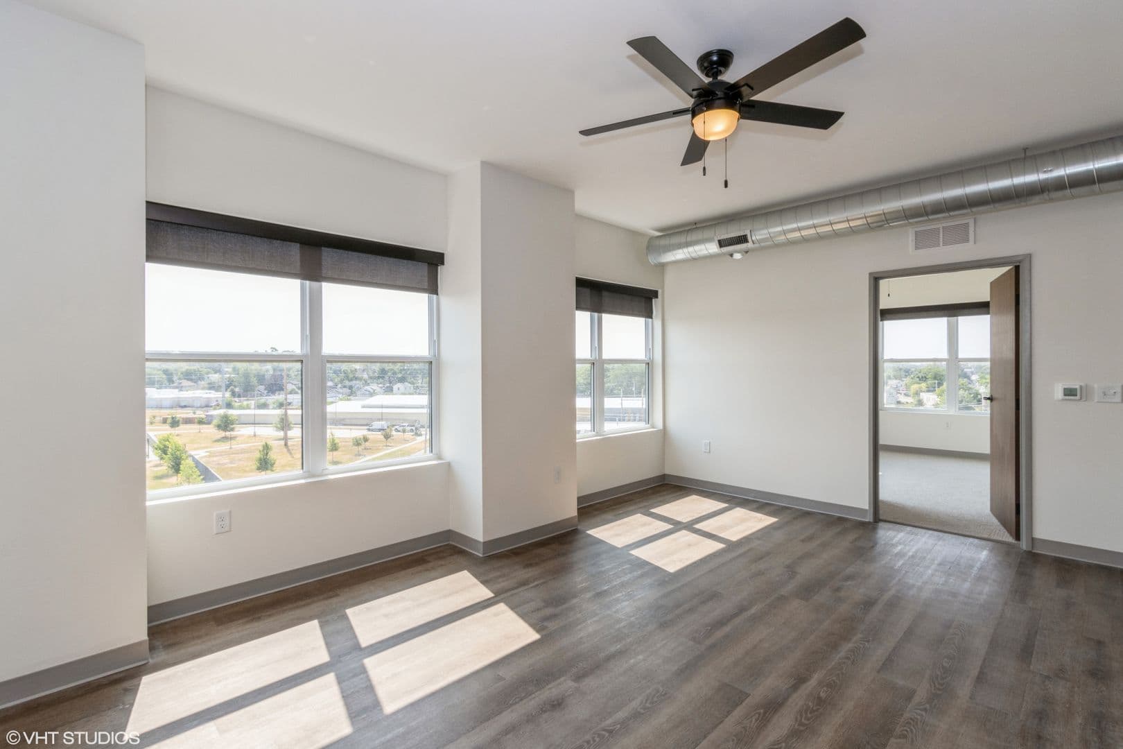 Cedar Rapids Apartment: 930 16th Street NE