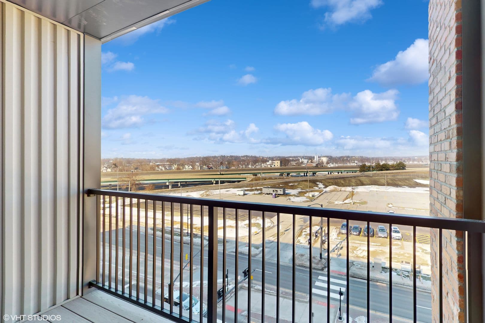 Cedar Rapids Apartment: 151 1st Avenue SW