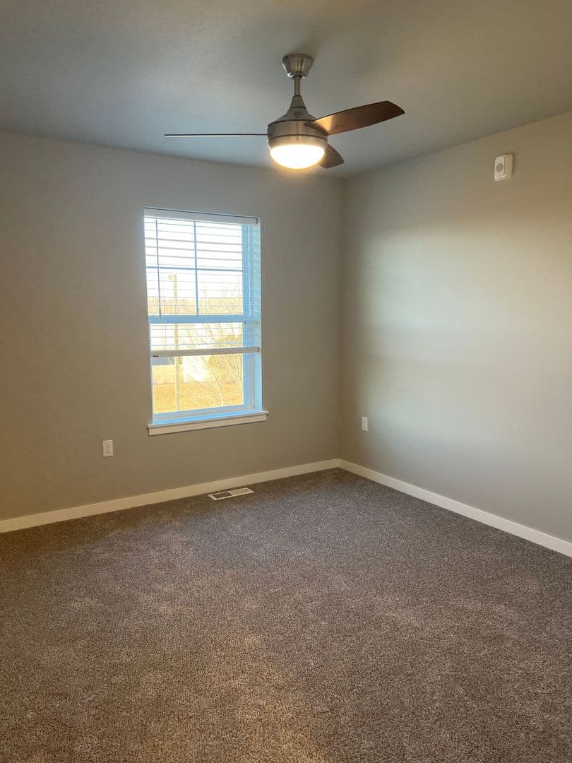 Cedar Rapids Townhome: 5267 N. River Blvd