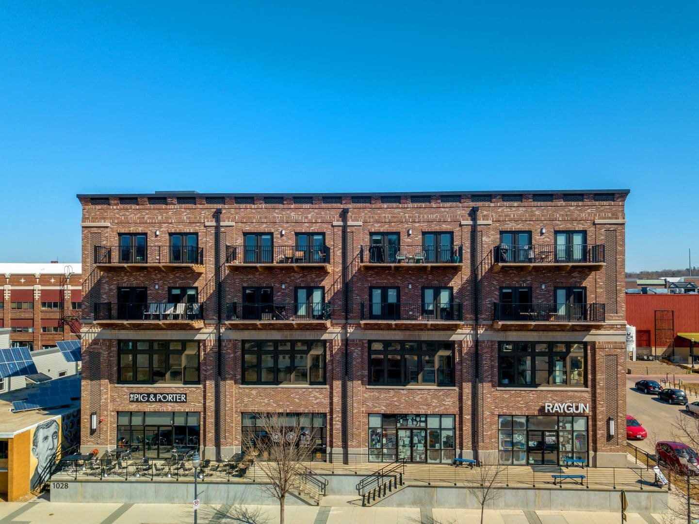 Cedar Rapids Apartment: 1028 3rd Street SE - 409