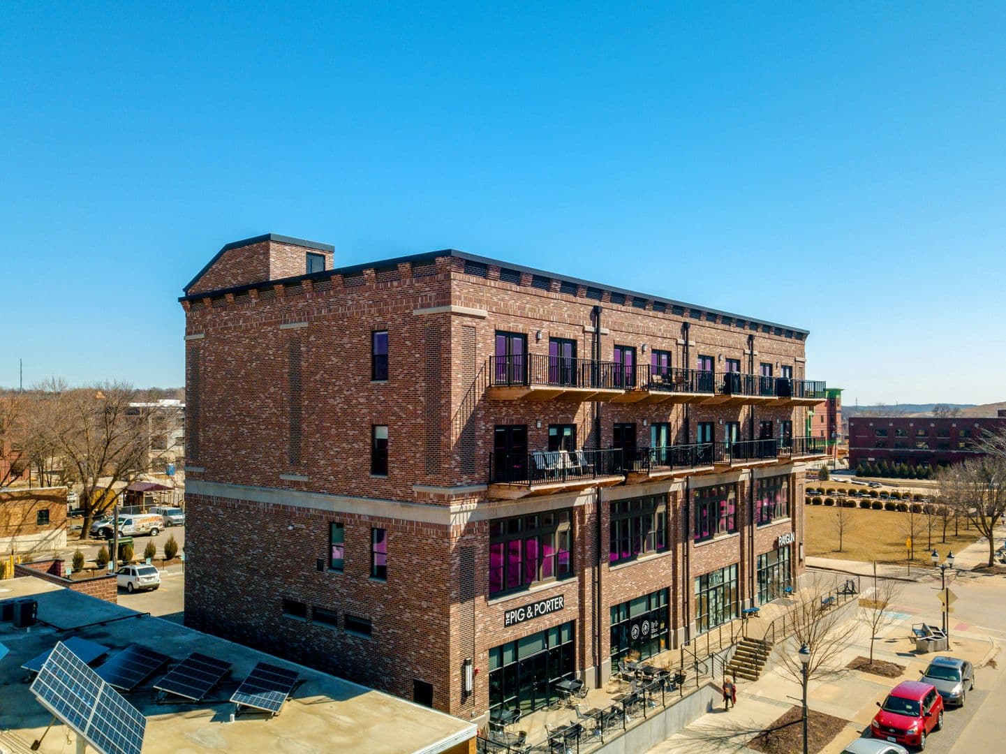 Cedar Rapids Apartment: 1028 3rd Street SE - 409