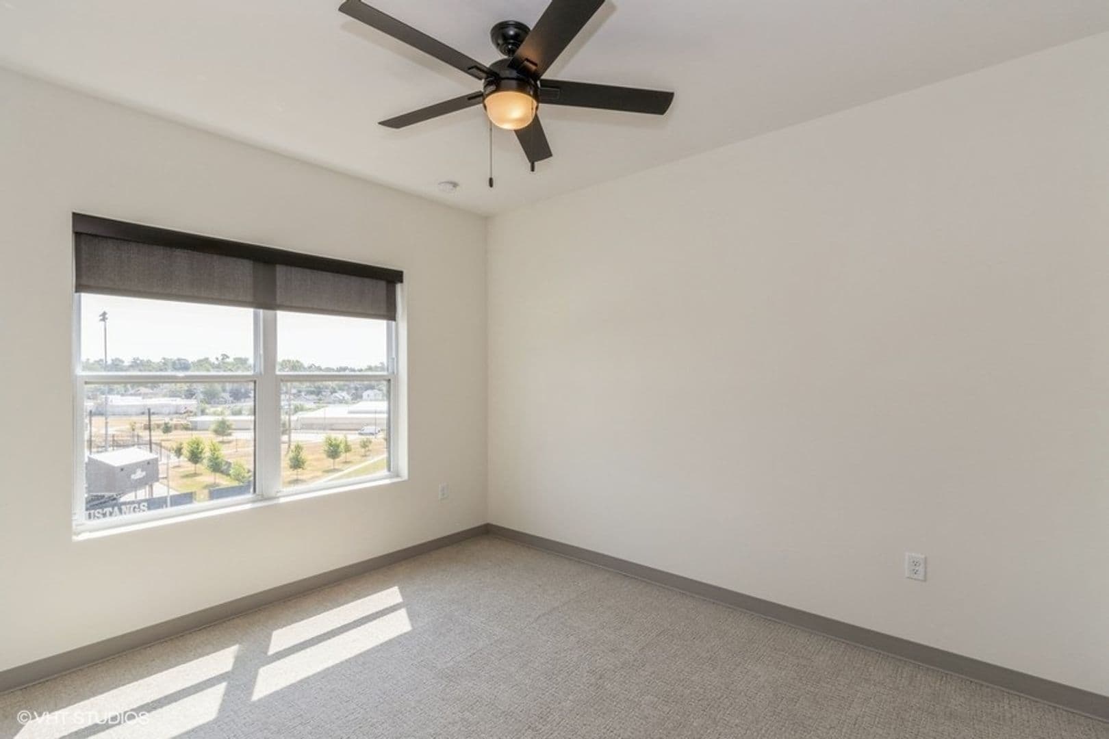Cedar Rapids Apartment: 930 16th Street NE