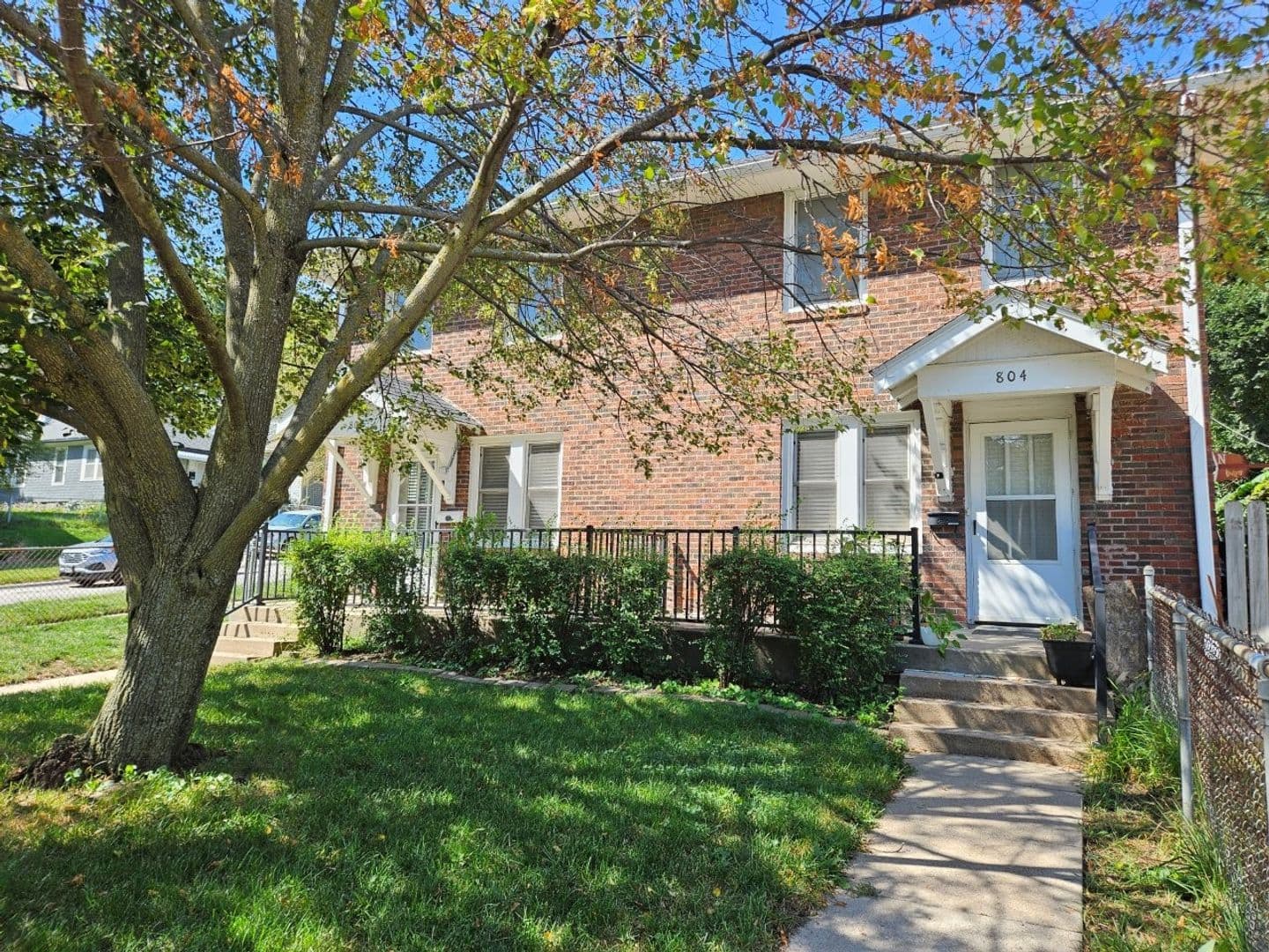 Omaha Apartment: 802-804 N 48th Street