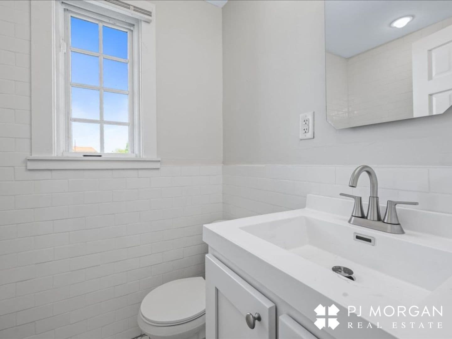 Omaha Apartment: 4903 Underwood Ave