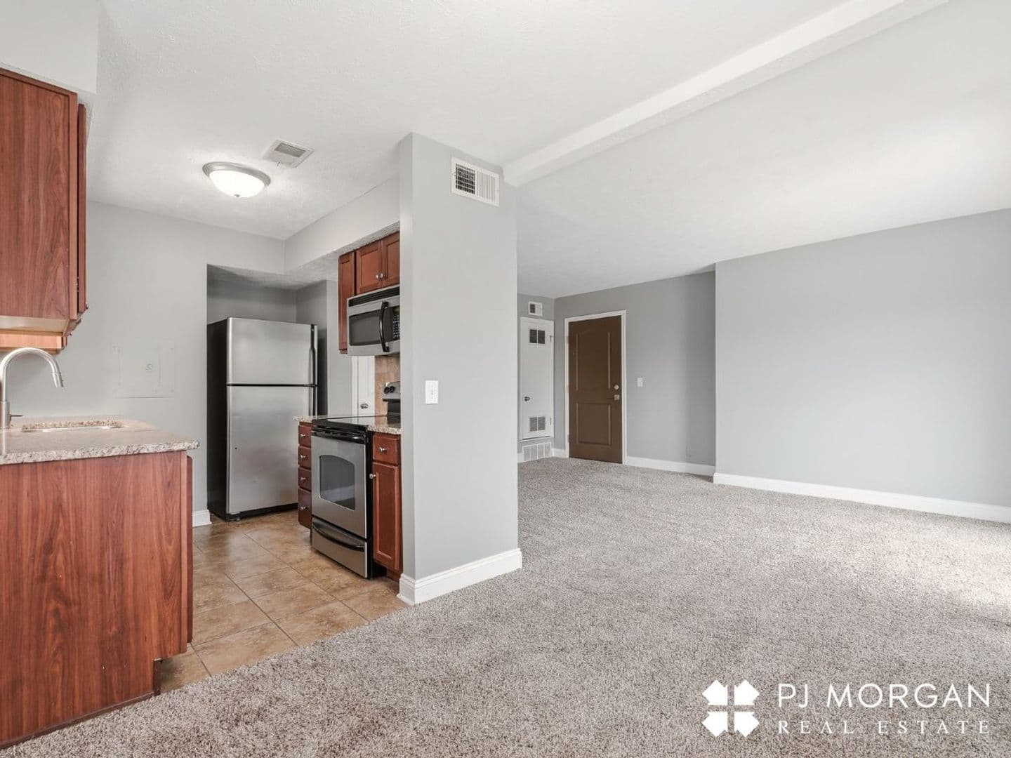 Omaha Apartment: 810 North 107th Avenue
