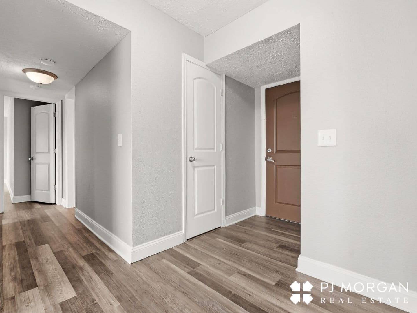 Omaha Apartment: 810 North 107th Avenue