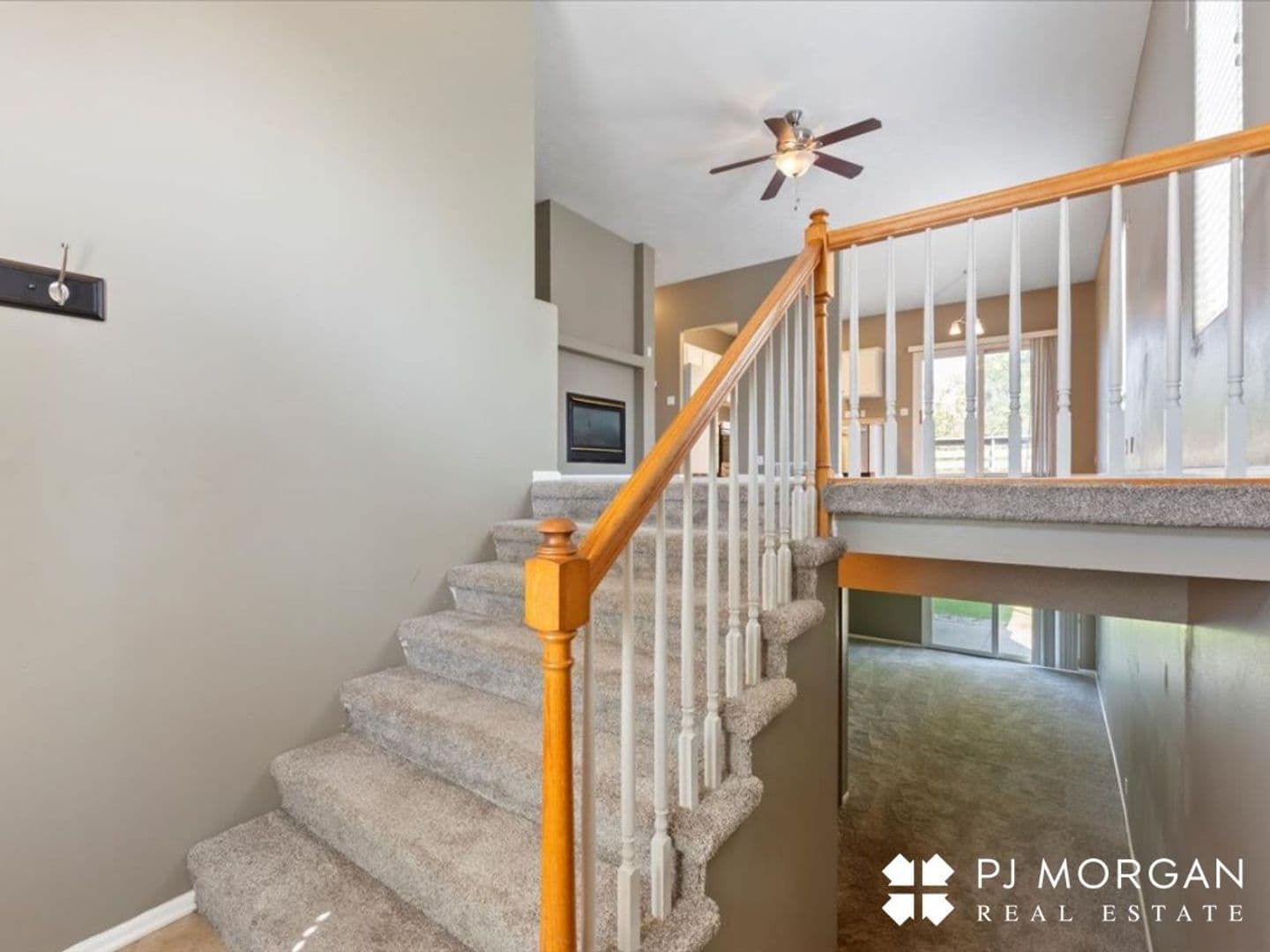 Omaha House: 14464 Saratoga
